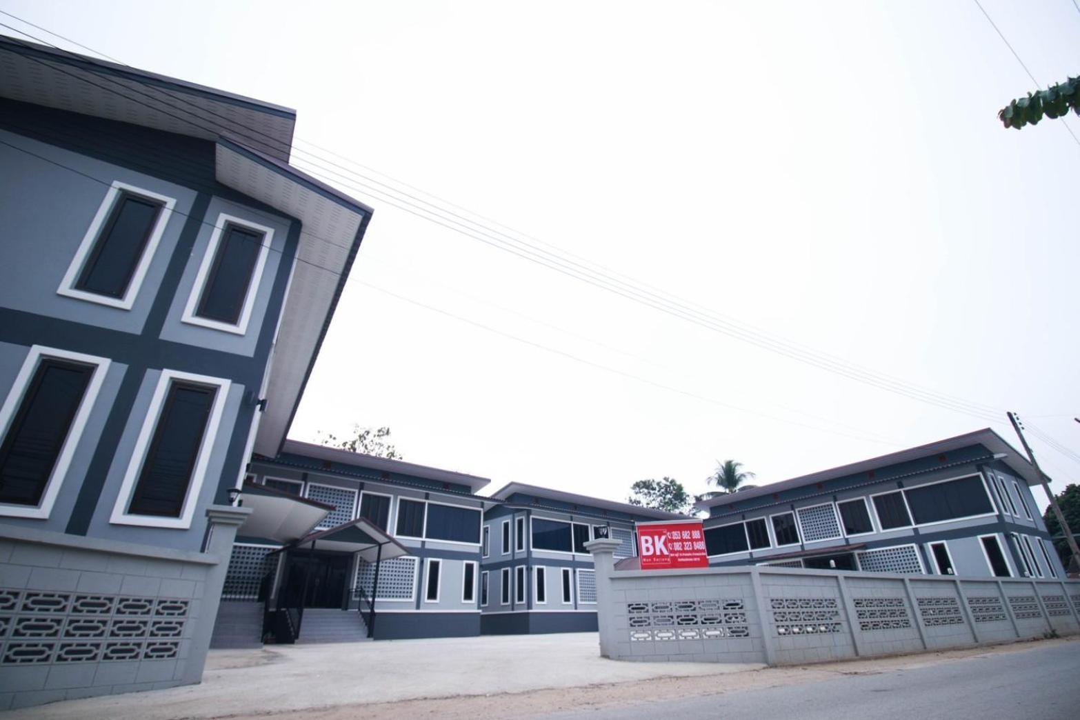 Bk Hotel Mae Sariang Buitenkant foto